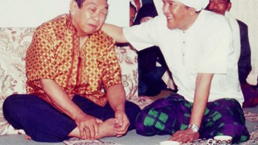 Amalan Mendatangkan Rezeki Agar Cepat Kaya Guru Sekumpul