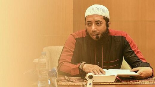 Ustadz Khalid Basalamah berbagi kisah nyata hutang yang terbayar melalui doa nabi