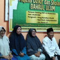 Dibuka, masyarakat diajak mengikuti Majelis Zikir dan Sholawat Bahrul Ulum